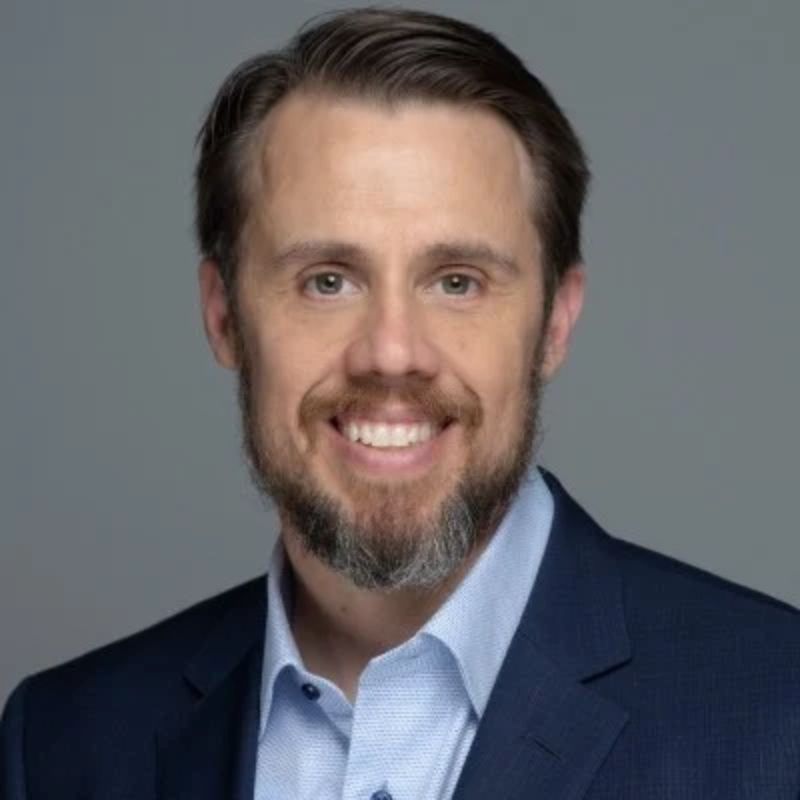 Erik Todd headshot